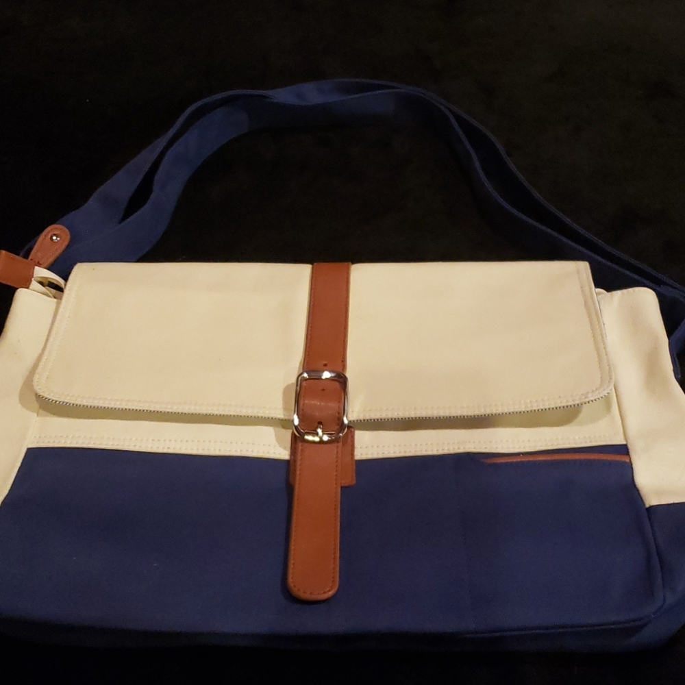Navy & cream messenger bag